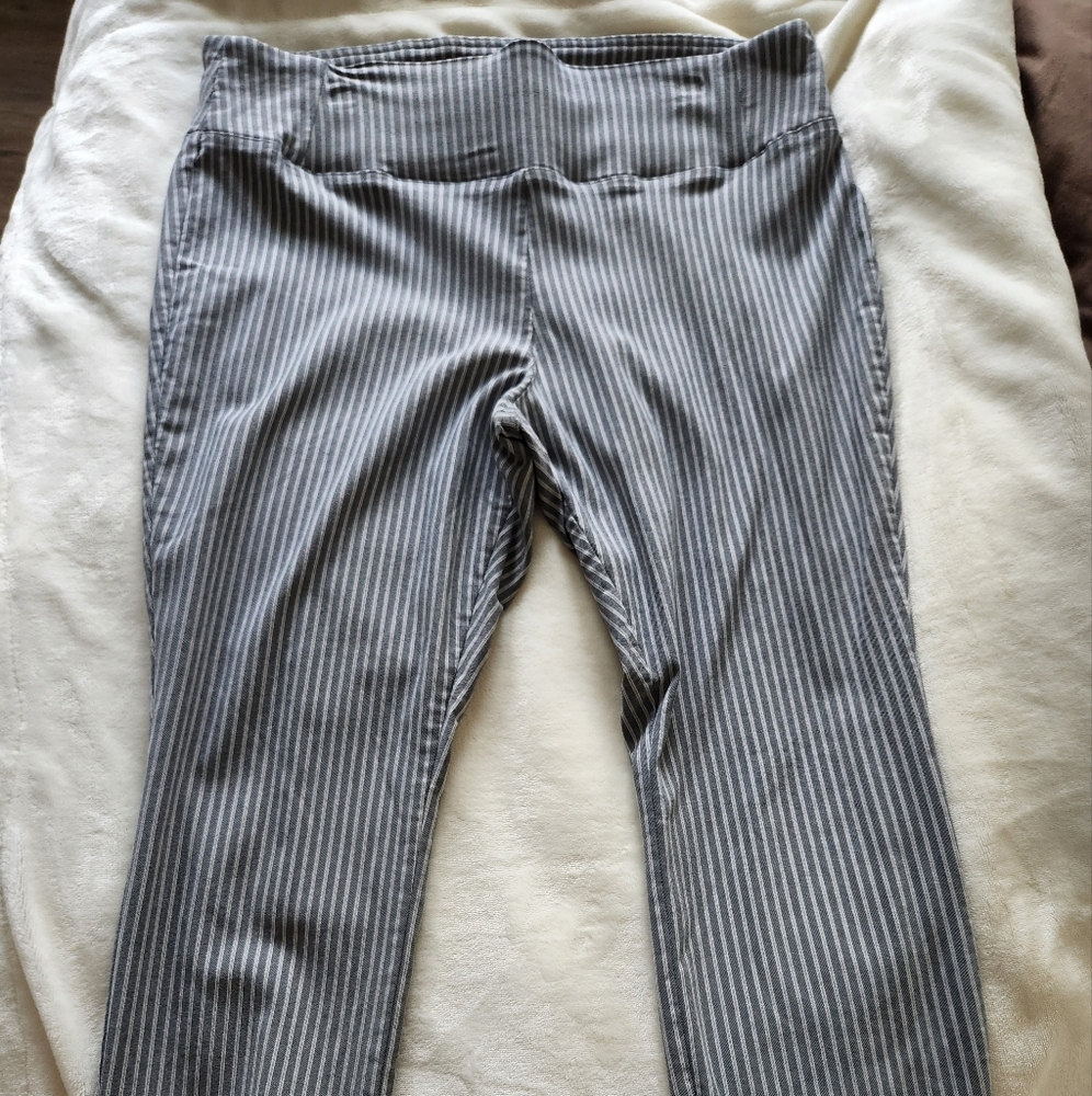 Worthington size 18 pull-on stretchy pants